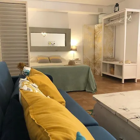 Lovely Andalusian Loft In Apartament Torremolinos