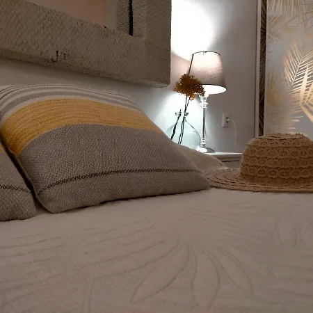 Lovely Andalusian Loft In Apartament Torremolinos